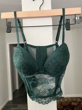 Victoria’s Secret Very Sexy Push-Up Bra Corset In Emerald.